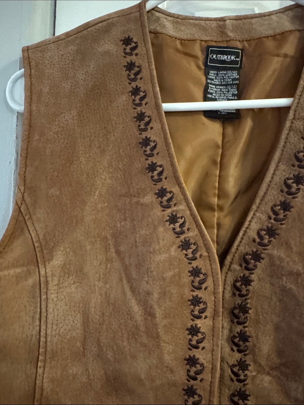 Vintage Brown Suede Leather Vest with Embroidered Detail - Picture 3 of 8